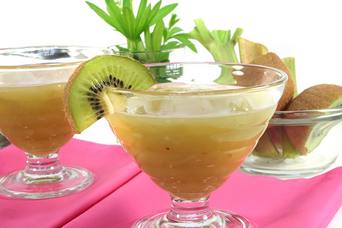 Rezept Apfel-Kiwi-Kompott mit „Wenn Schmetterlinge Lachen“ - Essig