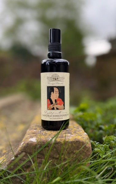 Zerstäuber mit Samurai Essigtonikum