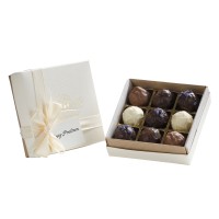Vinegar pralinés in a gift box